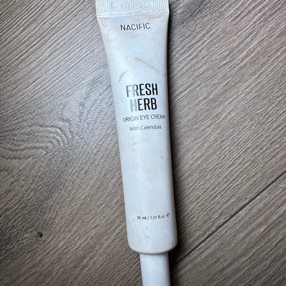 Nacific Fresh Herb Eye Cream